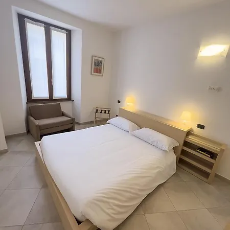 All'orologio Apartment Peschiera del Garda