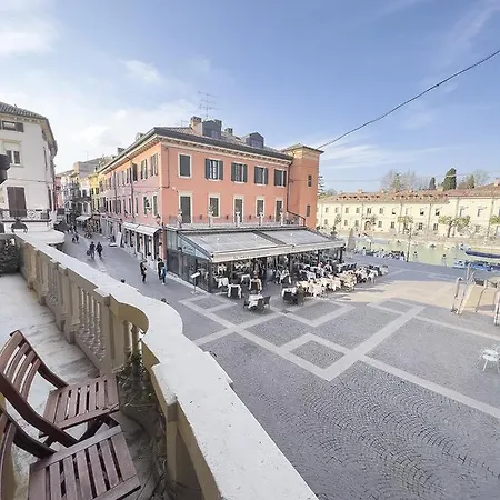 All'orologio Apartamento Peschiera del Garda