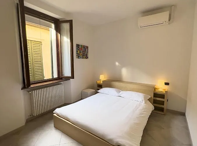 All'orologio 4* פסקיארה דל גארדה